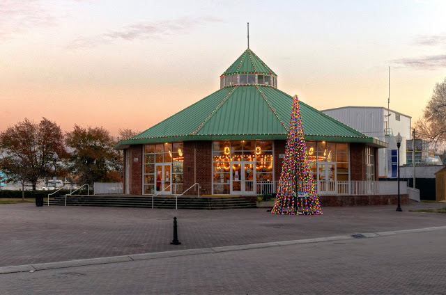 Hampton Carousel