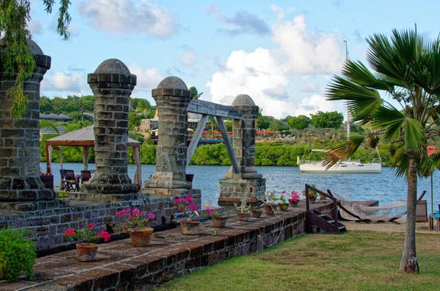 Pillars: Ruins of Sailmaker Shop
