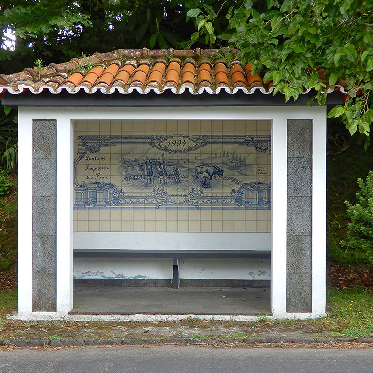 Furnas Bus Stop