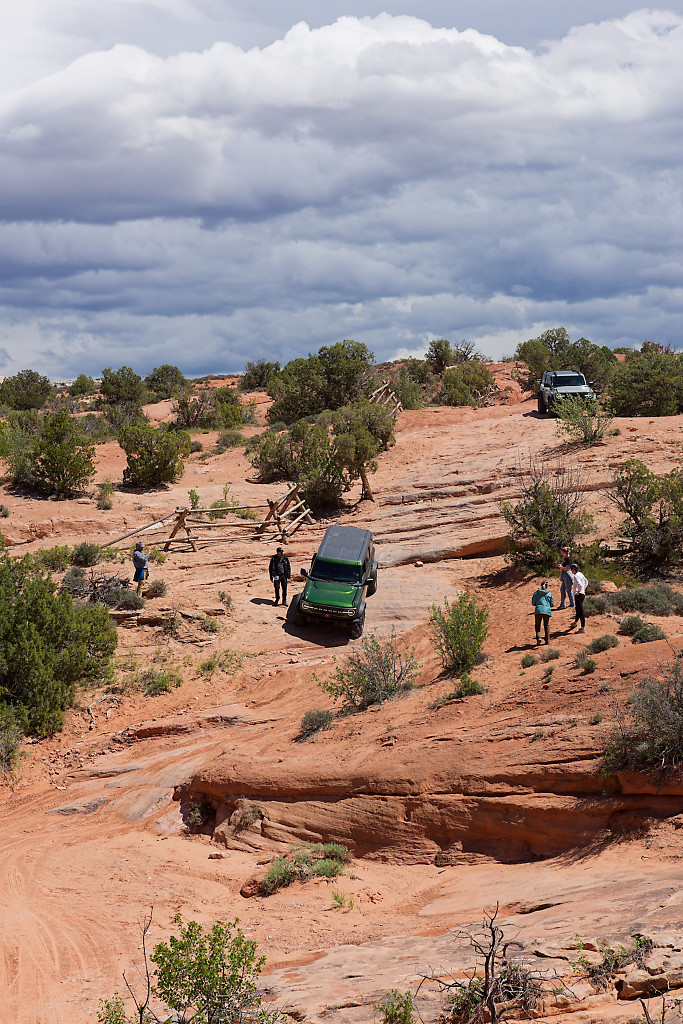 View of several Broncos on the trail
